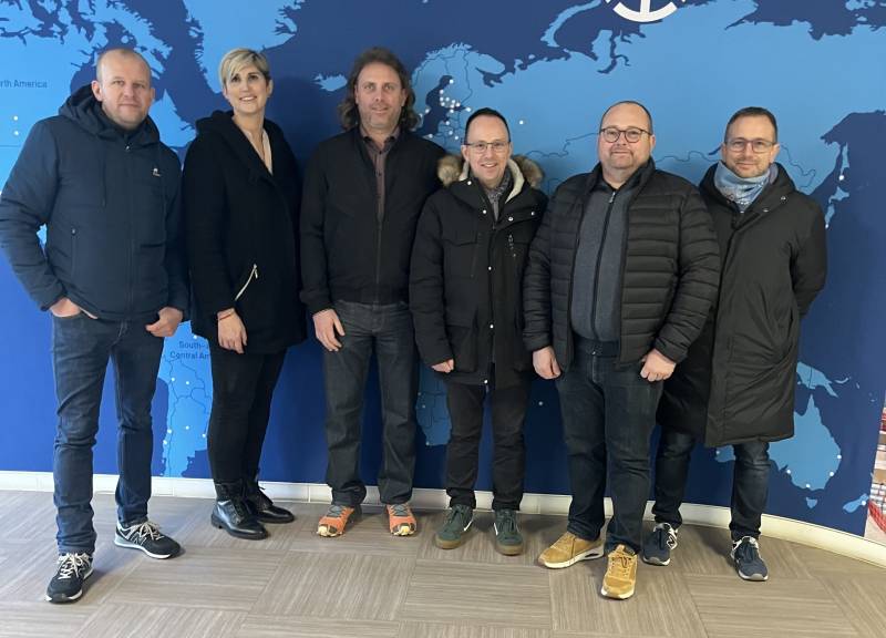 Optimisation de la logistique des pièces de rechange : IVECO EST en visite au magasin central IVECO de Lieusaint avec Keolis Grand Nancy